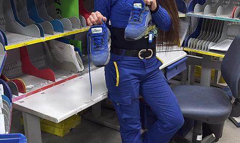 Dalle scarpe dei portalettere la sicurezza dei parchi giochi