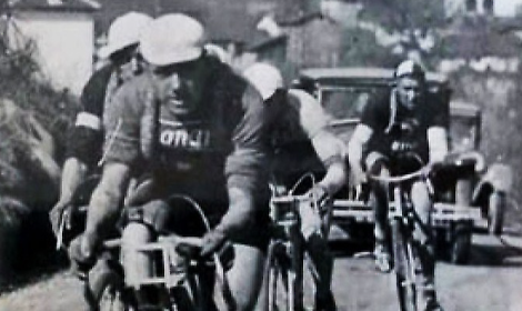 Una piazzale a Castelnuovo don Bosco in ricordo del ciclista Marchisio