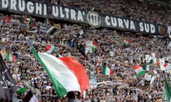 Se lo spettacolo deve continuare, allora si dica delle curve alla mafia