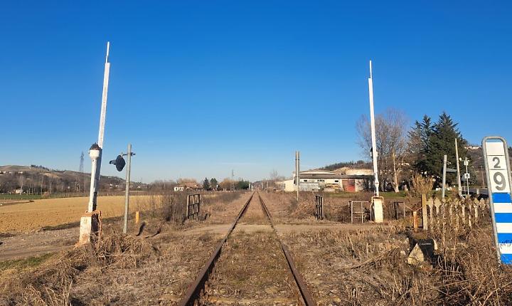 Treni passeggeri, Canelli non rinuncia alla riapertura della stazione