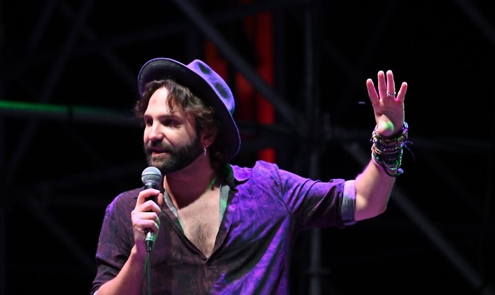 Scienza e ironia nello spettacolo di Barbascura X che ieri sera ha inaugurato il festival Astimusica