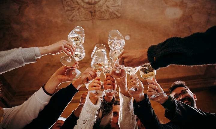 Da Asti a Singapore ecco che cosa si berr&agrave; per le feste