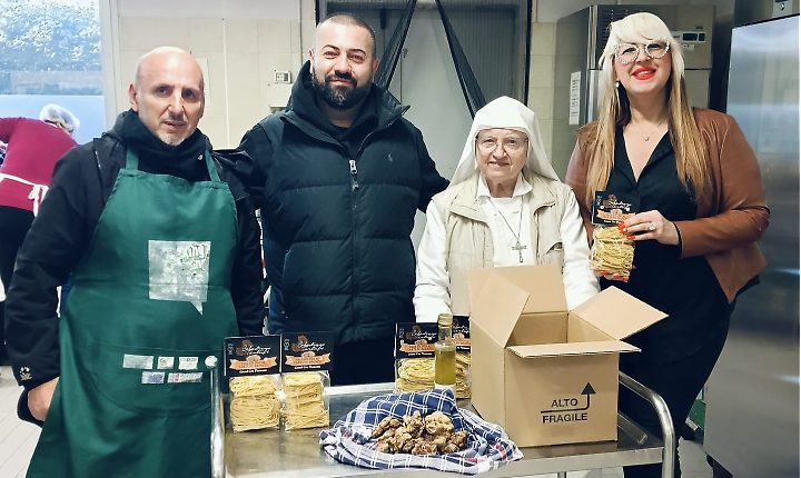 L'azienda Sebastiano Tartufi offre il pranzo di Santo Stefano alla mensa