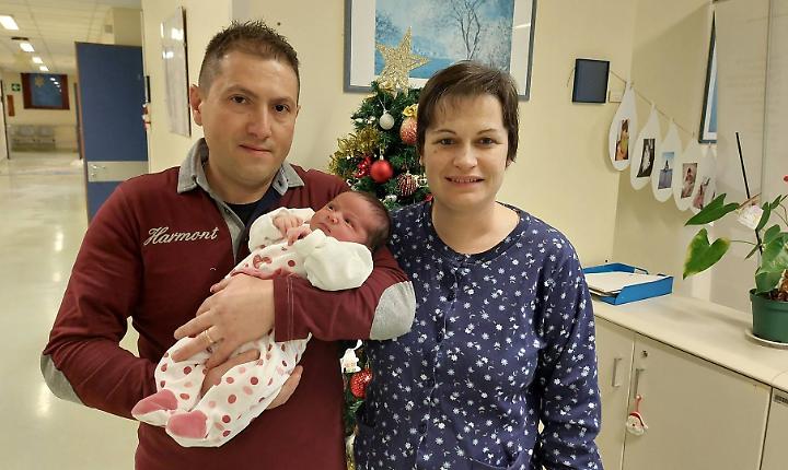 Sarah Defilippi e Salvatore Liuzzo con Beatrice Maria