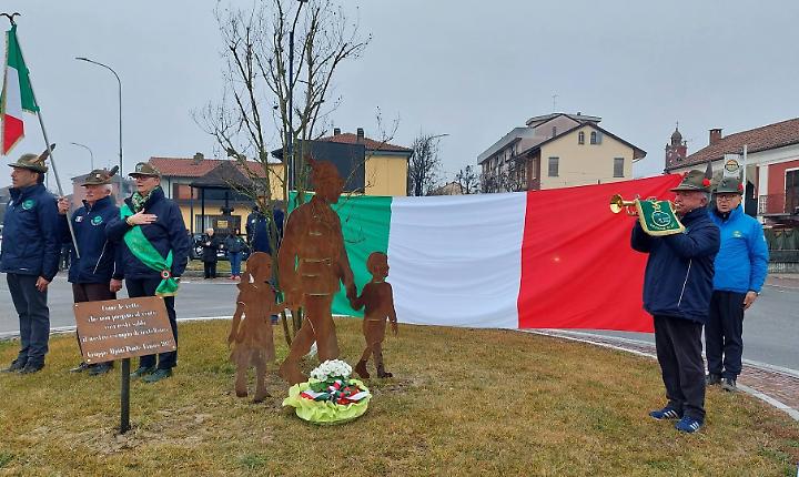 Inaugurazione scultura alpini