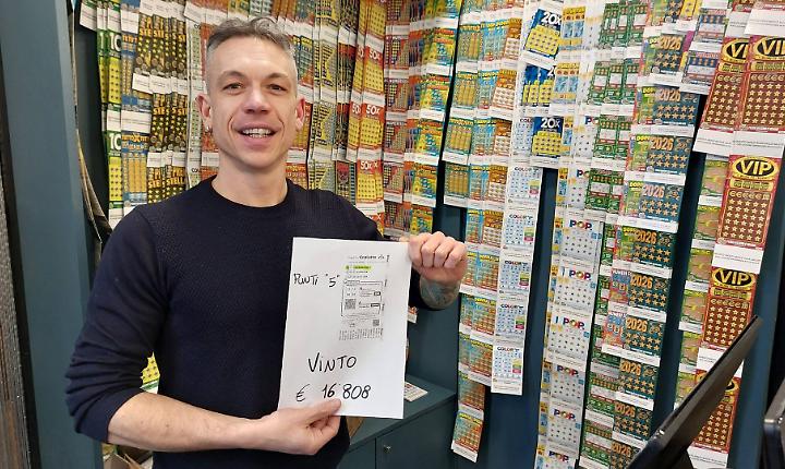 Giocata fortunata: vinti 20 mila euro al Superenalotto