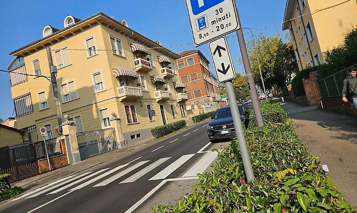 Disco orario in viale Partigiani