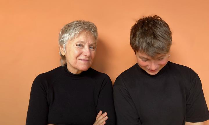 "Ruvido umano": l'intreccio tra poesia e musica elettronica con Mariangela Gualtieri e Lemmo