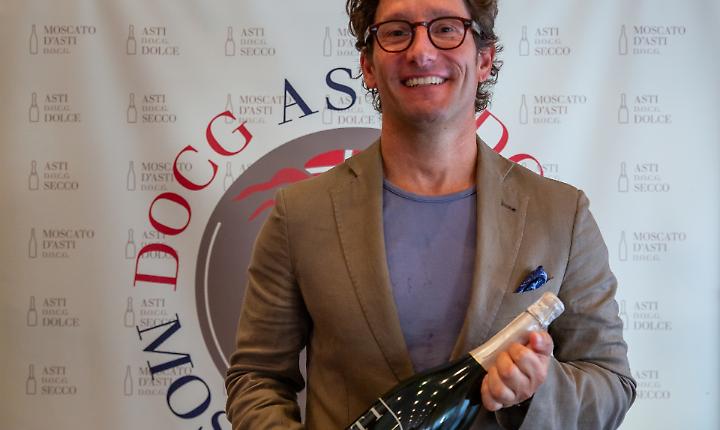 Intervista a Giacomo Pondini: le bollicine astigiane sono un successo in Cina