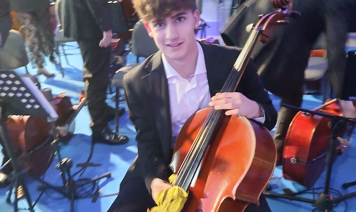 Liceo Monti, due studenti astigiani in concerto a Firenze alla presenza del Ministro Valditara