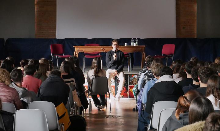 Al Pellati di Nizza Monferrato scrittori in classe e studenti protagonisti nel workshop sui lieviti