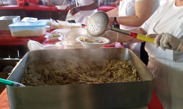 Calliano difende i suoi agnolotti da chi vuole vietare la macellazione degli asini