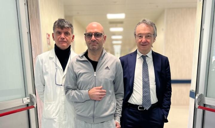 Ad un anno dal trapianto di cuore corre la mezza maratona con i medici che l'hanno operato