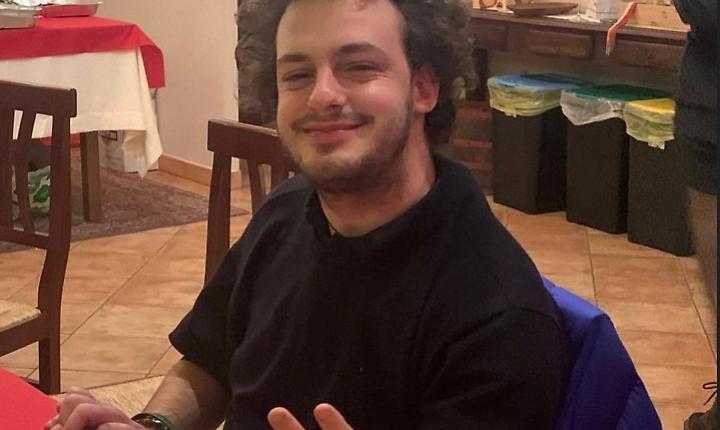 Il fratello: &laquo;Chi sa qualcosa sulla sua morte di Raffaele parli&raquo;