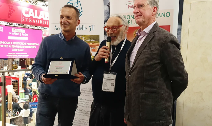 Da Ferrere al Vinitaly: premiato il &ldquo;salame ubriaco&rdquo; dell&rsquo;Agrisalumeria Luiset