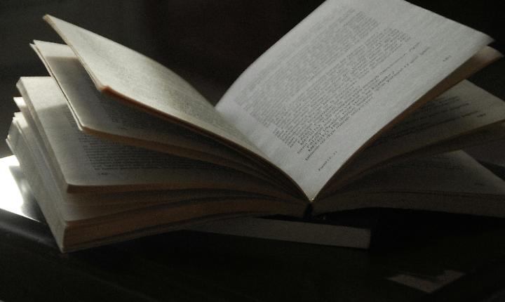 Al Cafelait di Asti la presentazione di &ldquo;Parole esuli, nel Tempo&rdquo; di Nicol&ograve; Maggio