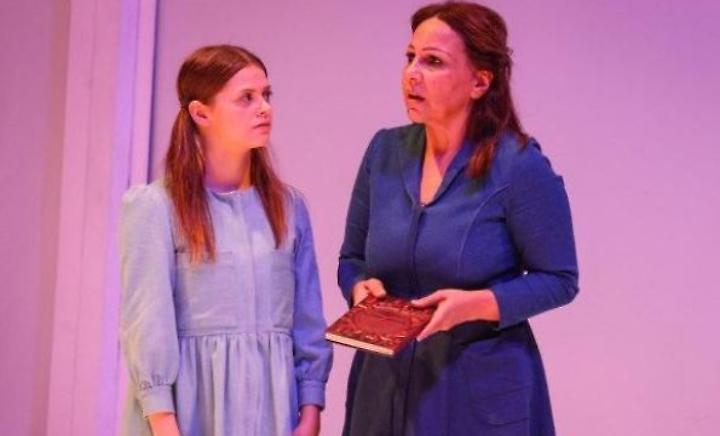 L'attrice Chiara Sacco "torna a casa" per accompagnare la proiezione di "Primavera"