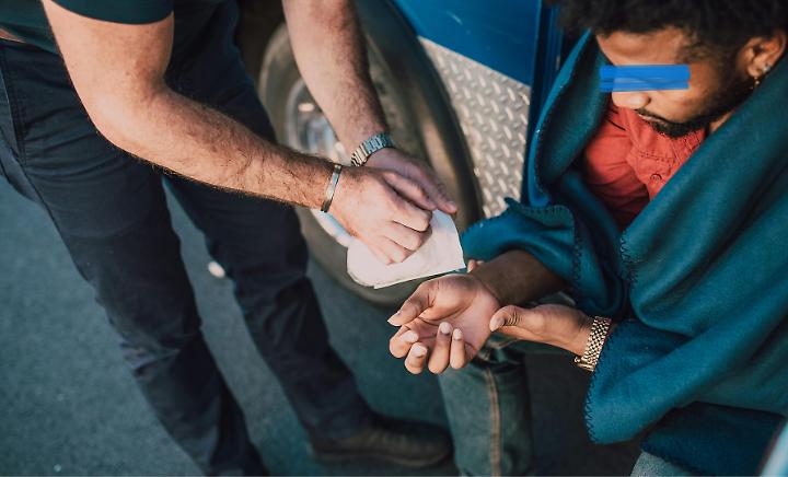 Italiana perseguita l'ex fidanzato nigeriano minacciandolo (anche) con il rito vud&ugrave;