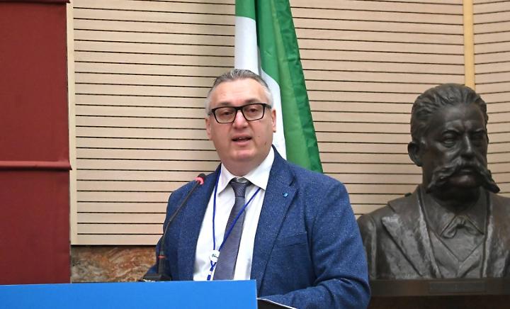 "Volete tenere aperto di domenica? Allora pagate di pi&ugrave; le maggiorazioni del lavoro festivo"