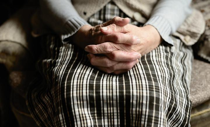 Riesplode il caso dei ritardi nella consegna dei pannoloni, il Pd incalza l'assessore regionale a intervenire