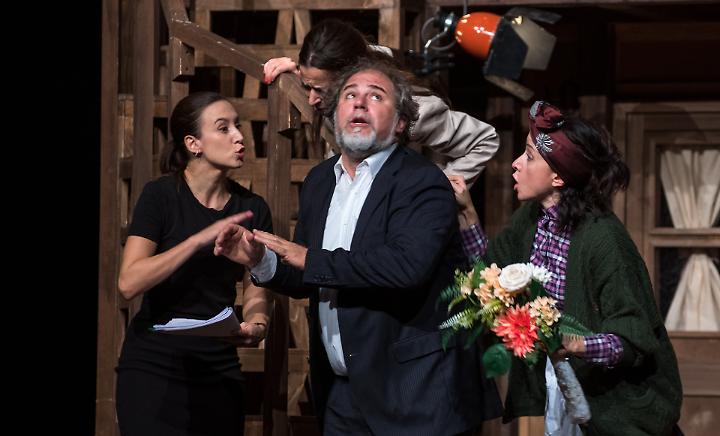 &ldquo;Rumori fuori scena&rdquo; venerd&igrave; al Teatro Alfieri