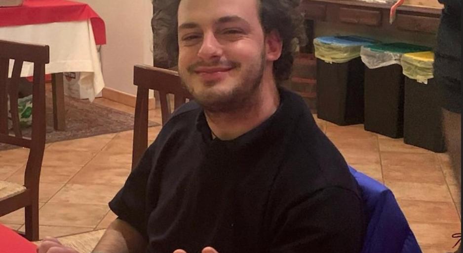 Il fratello: &laquo;Chi sa qualcosa sulla sua morte di Raffaele parli&raquo;