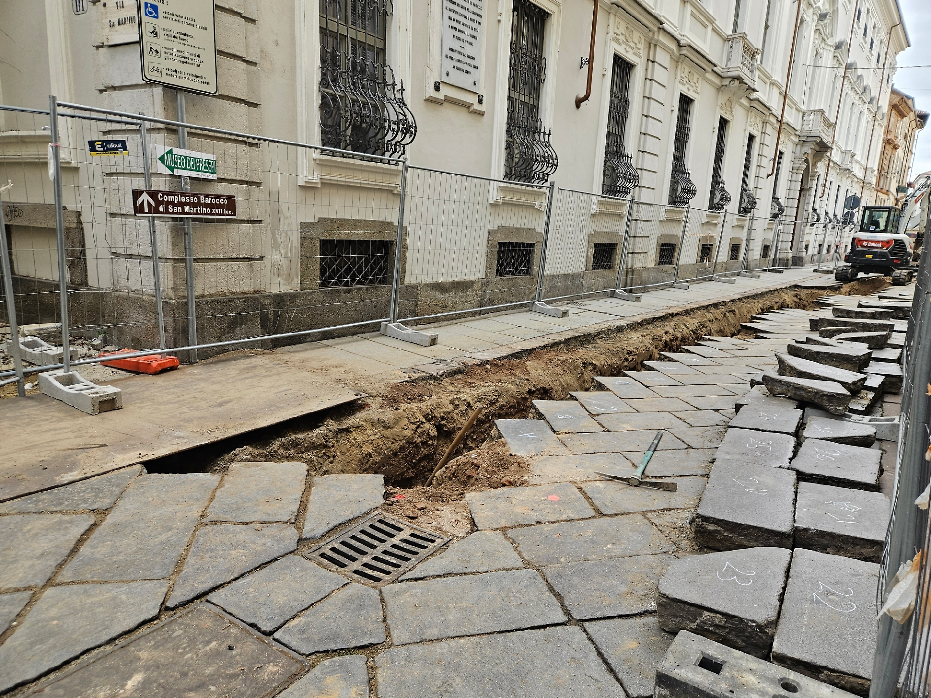 Il cantiere lungo corso Alfieri