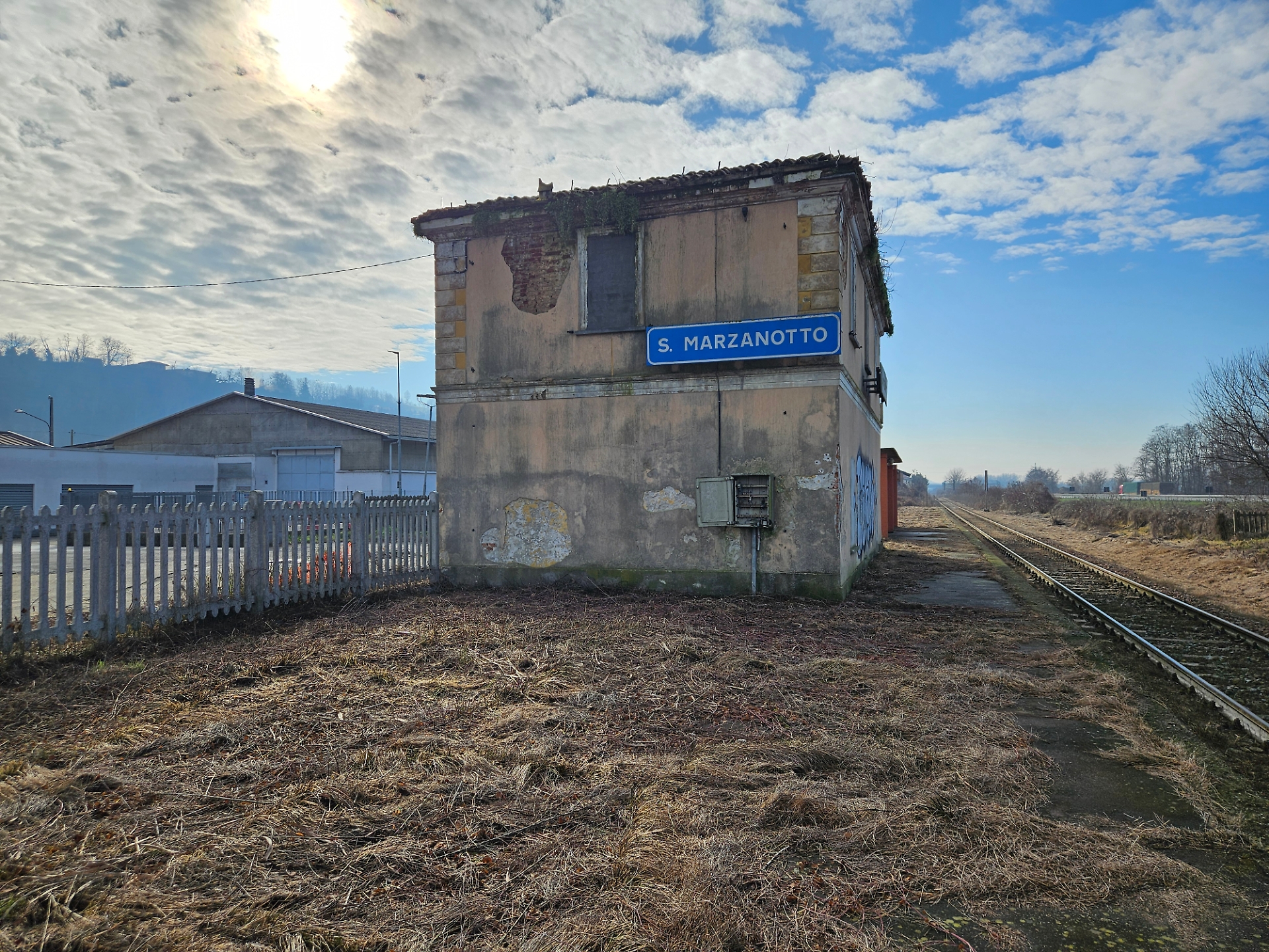 Stazione abbandonata di San Marzanotto Piana