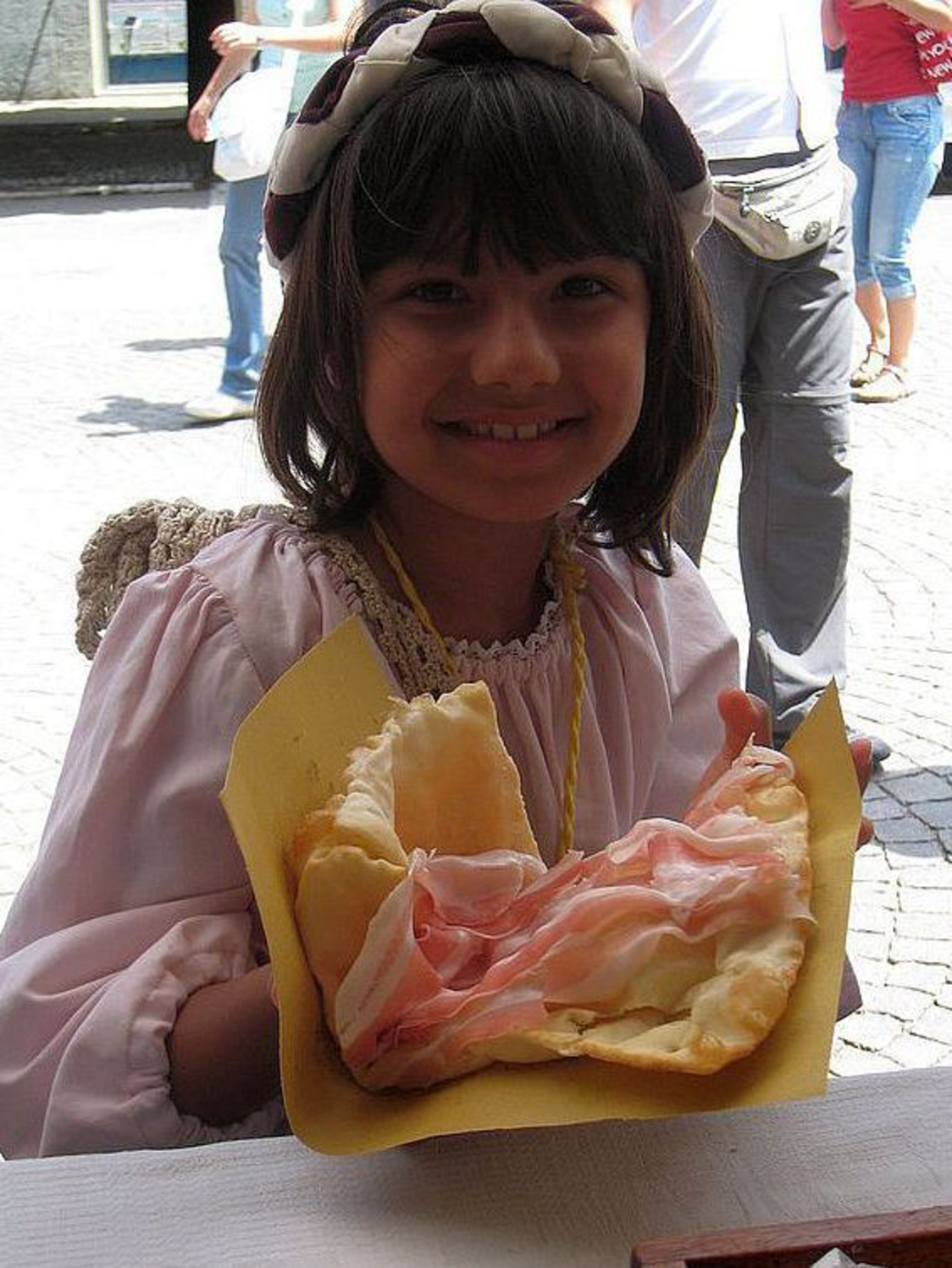 Mombercelli: omaggio alle frittelle con il Friciu festival