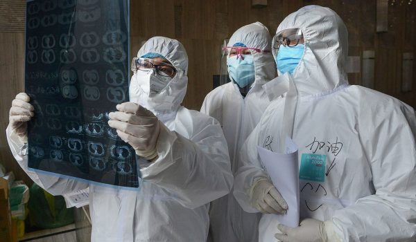 01_coronavirus_gettyimages-1202148331