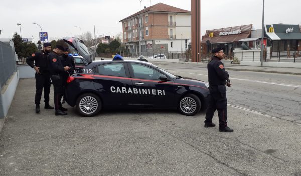 Carabinieri controlli covid
