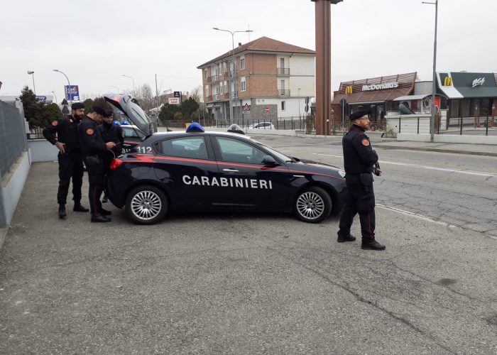 Carabinieri controlli covid