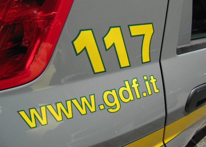 150mila litri di vino "non genuino"sequestrati in azienda a Calamandrana