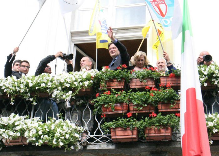 2012 in fotoMaggio, Brignolo sindaco mentre chiudono 800 aziende