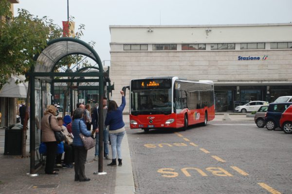 variazioni bus marzo