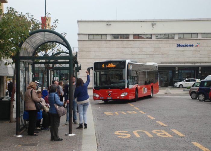 variazioni bus marzo