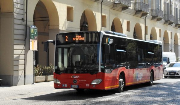 variazioni bus per chiusura piazza Alfieri per Palio