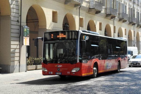 variazioni bus per chiusura piazza Alfieri per Palio