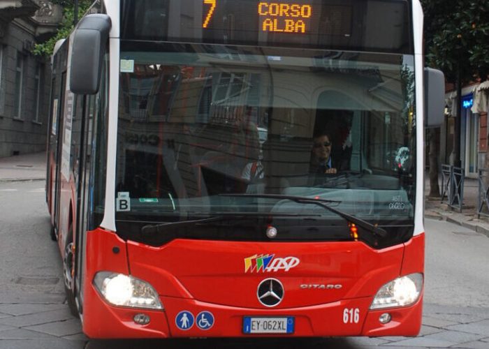 4 - variazioni bus lavori corso Dante-piazza Vittorio Veneto