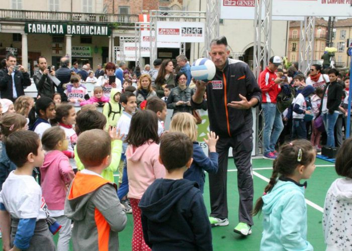 400 bambini hanno giocato con Panatta e Lucchetta