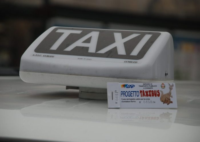 49 - sospensione taxibus sabato