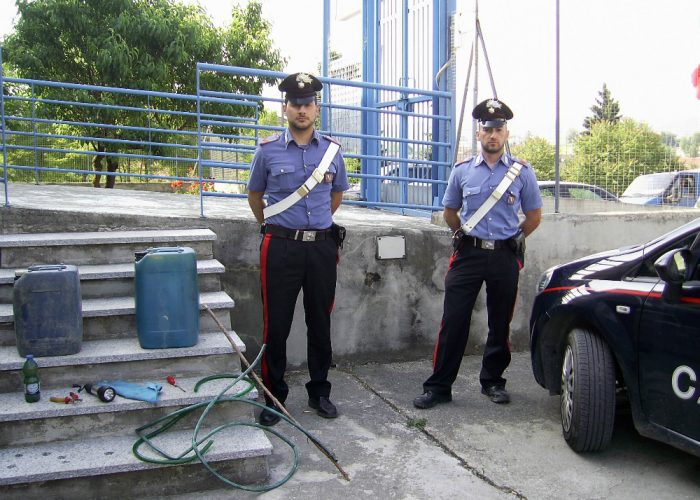 6 stranieri arrestati e 3 denunciati per furto di gasolio a Castagnole Lanze