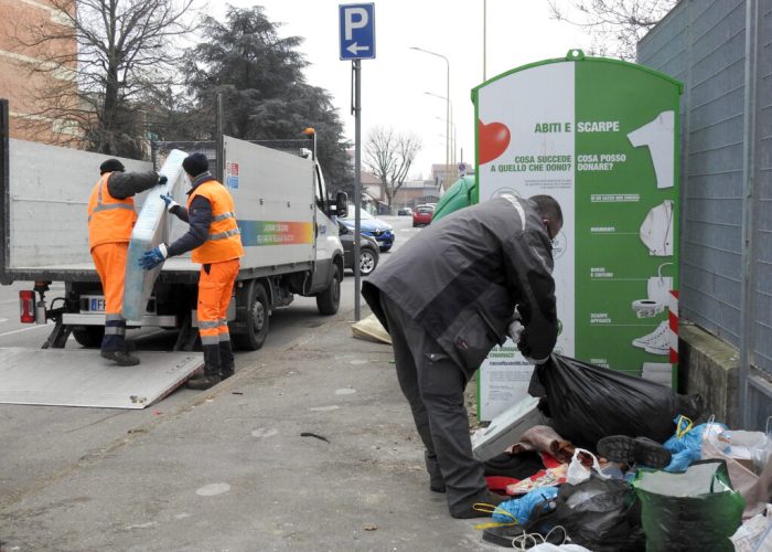 8 - squadra operativa igiene urbana controllo abbandoni