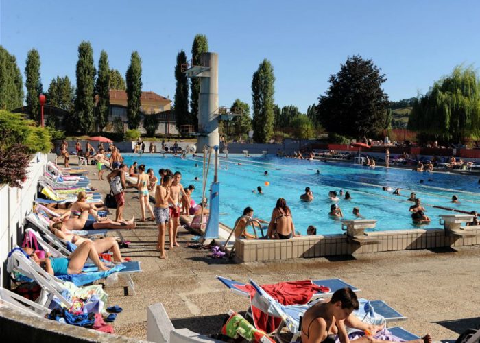 90 lettini rubati alla piscina comunale