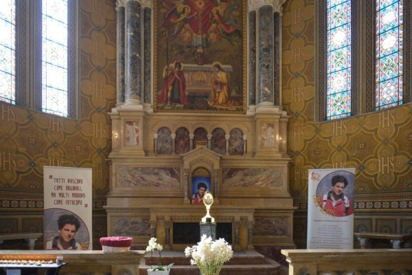 Acutis mostra con reliquia Madonna del Portone