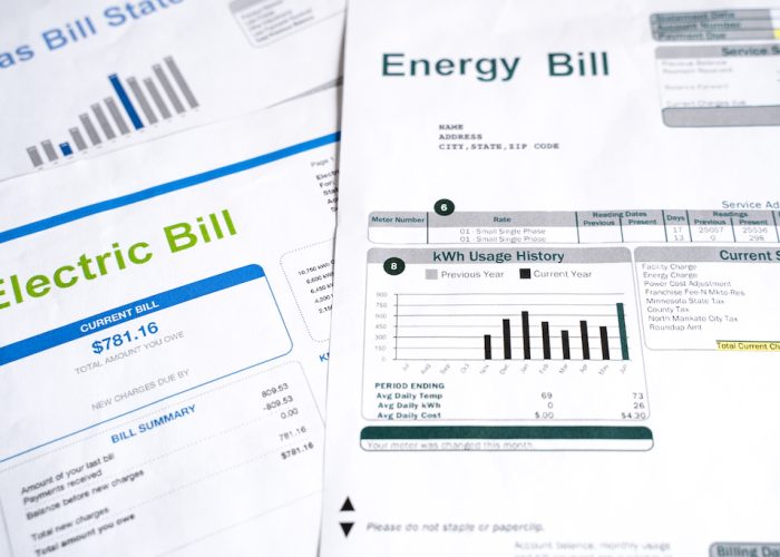 Electricity and energy bills by state monthly report close up