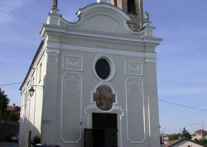 Chiesa dei Battuti. Convegno su "La rivincita del territorio", venerdì 30 aprile 2015 alle ore 18.00 presso il Palabarbera a Castagnole delle Lanze nell’ambito della XXXVII Edizione della Festa della Barbera.