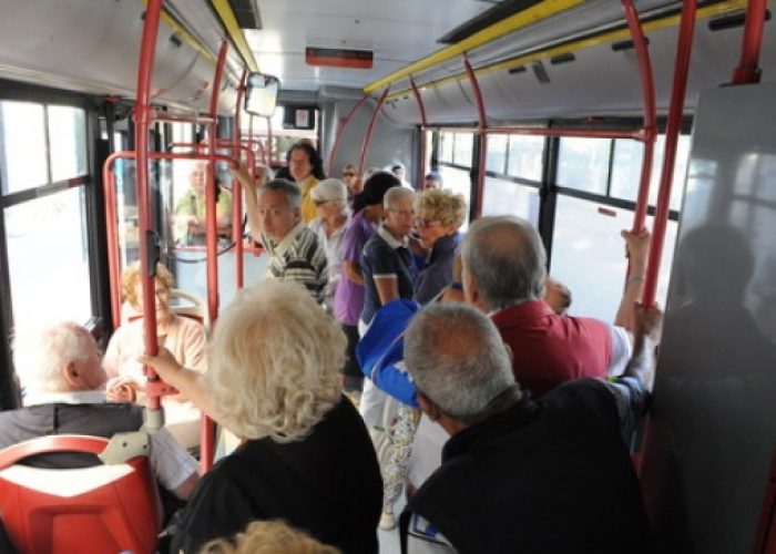 Bus festivi e porta a porta a Pasqua