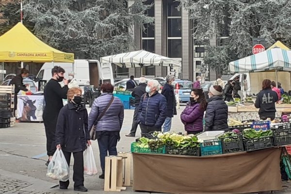 Gente al mercato