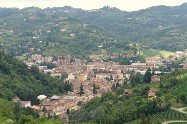Canelli-panorama